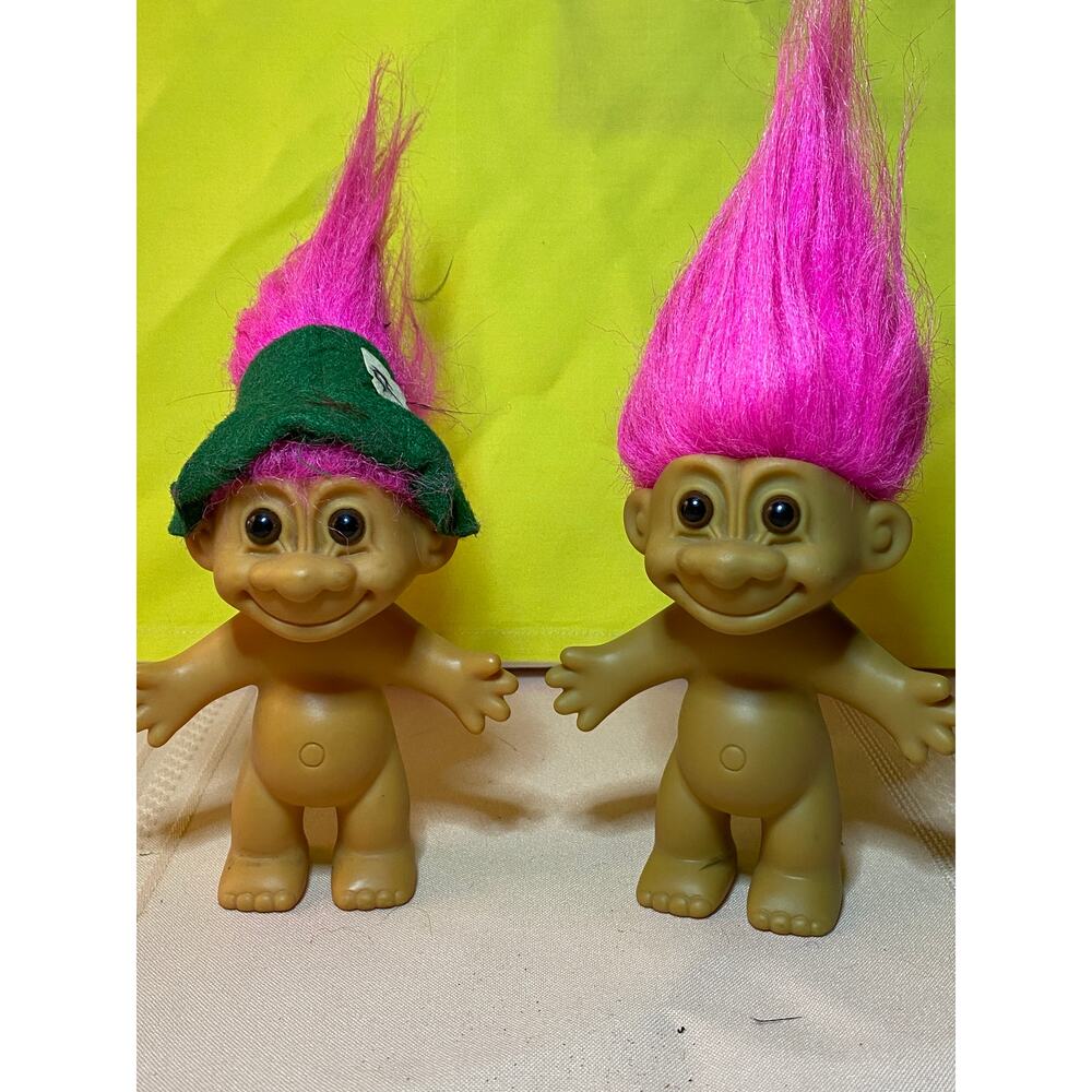 Set of 2 VTG 1990s Russ Troll Dolls 4 in both hot pink hair brown eyes one w hat